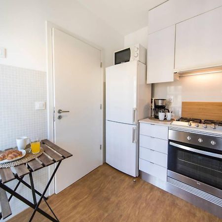 Comfortable Apartment In Campo Pequeno Lisboa Exteriör bild